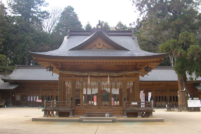 H神社様神楽殿電気